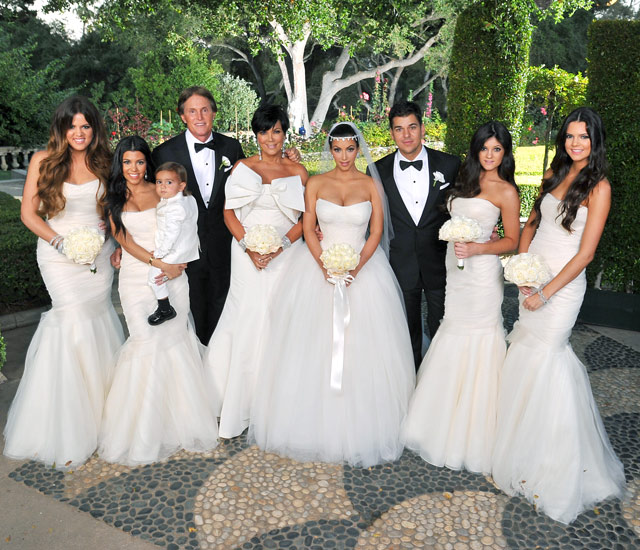 Foto da família Kardashian no casamento de Kim