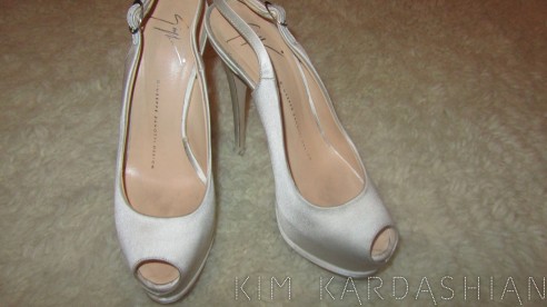 Os sapatos Giuseppe Zanotti so casamento de Kim Kardashian